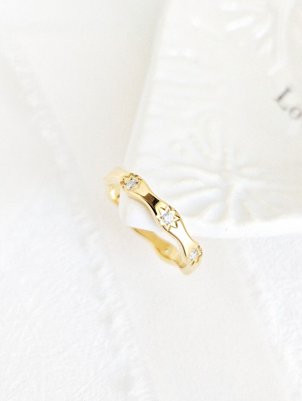Gold Dainty Wavy Zircon Starburst Ring - Picture 2 of 7